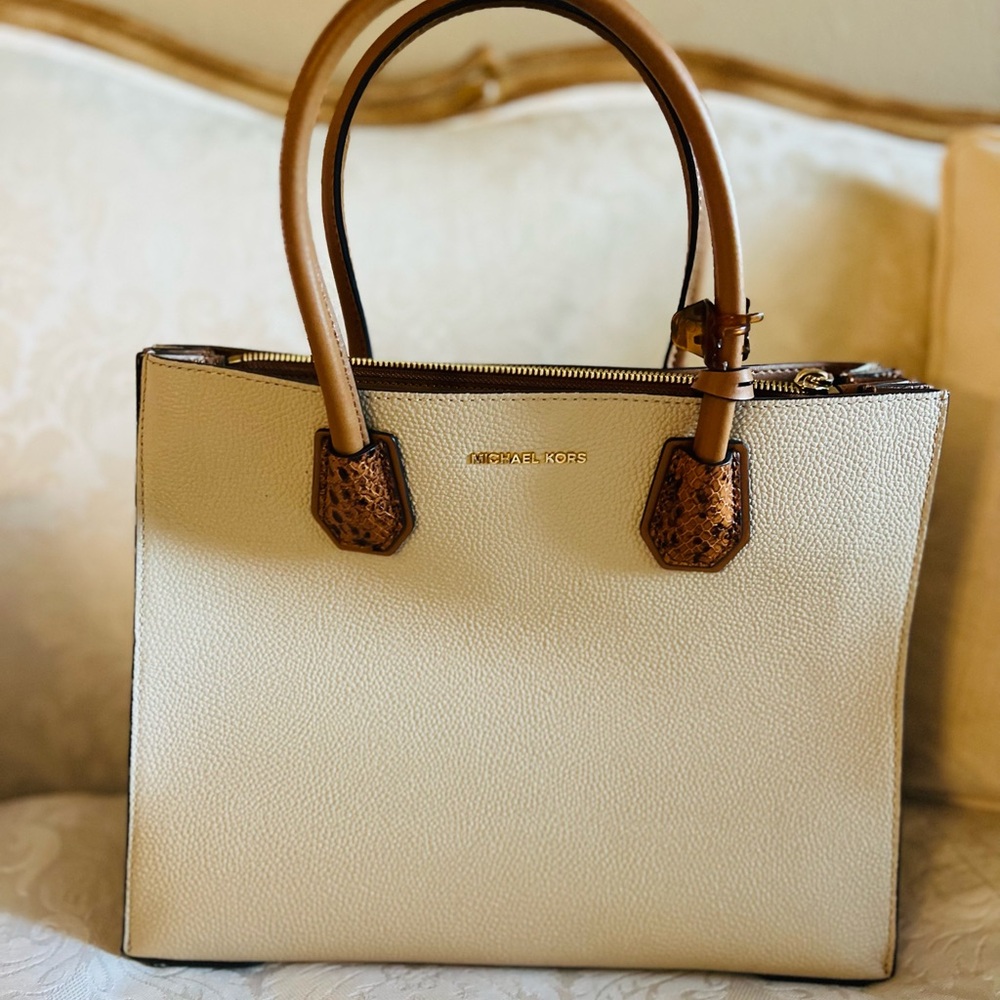 Michael Kors Cream and Tan Women's Bag